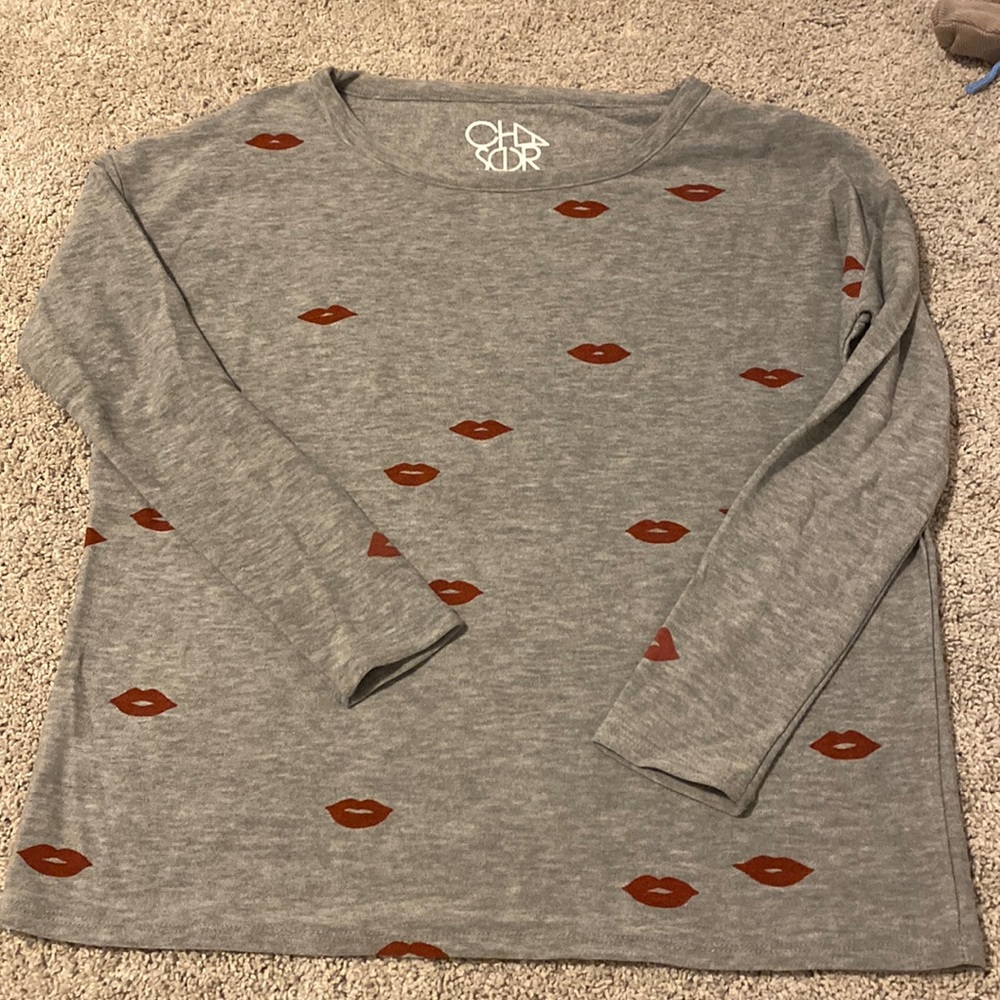 Lips sweater very soft material